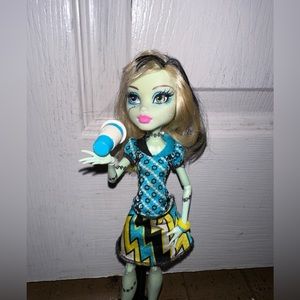 Monster High Coffin Bean Frankie Stein Doll  #BHN04, New Mattel 2013